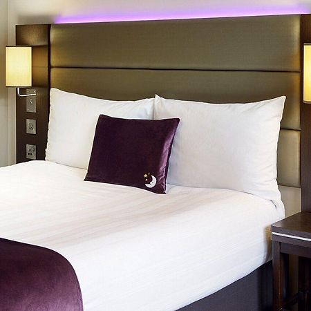 Premier Inn Brentwood Exteriör bild