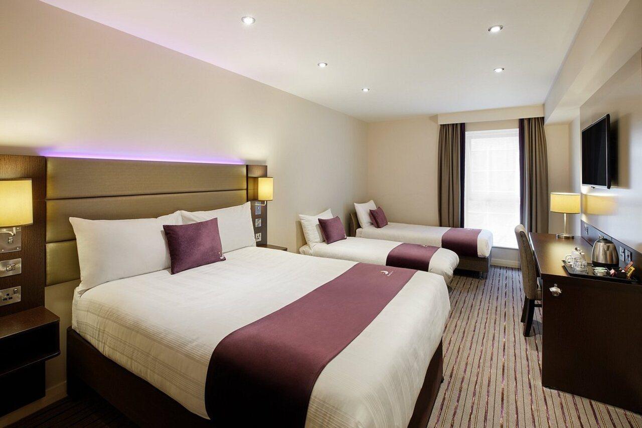 Premier Inn Brentwood Exteriör bild