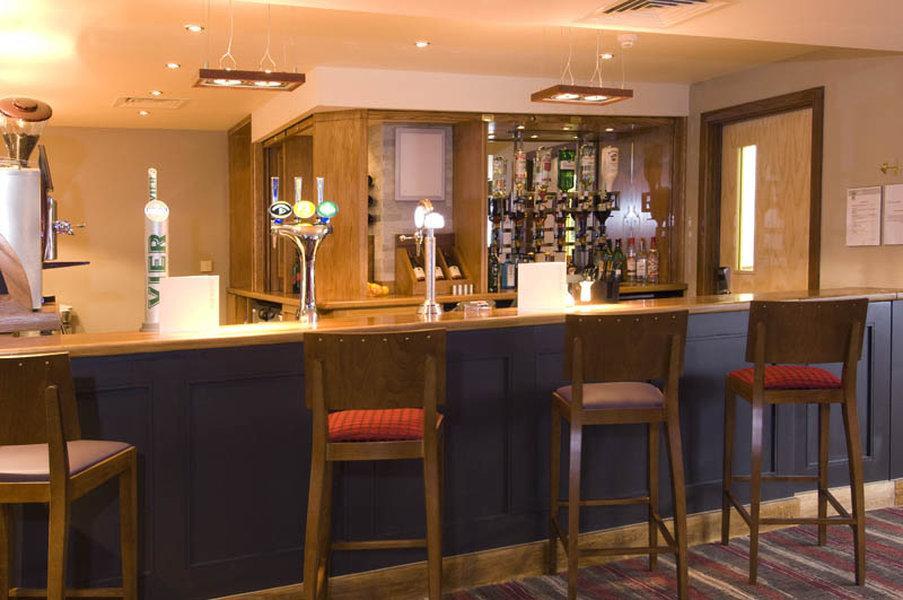 Premier Inn Brentwood Exteriör bild